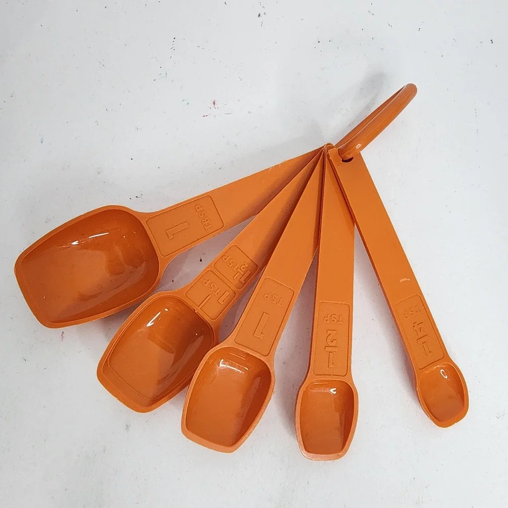 Tupperware Measuring Spoons Unisex OS Orange Vintage D-Ring Set of 5